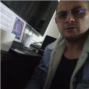 profesor titulado en Historia, especialista en museologia y archivo. (econokmia, filosofia, humaniudades en general)